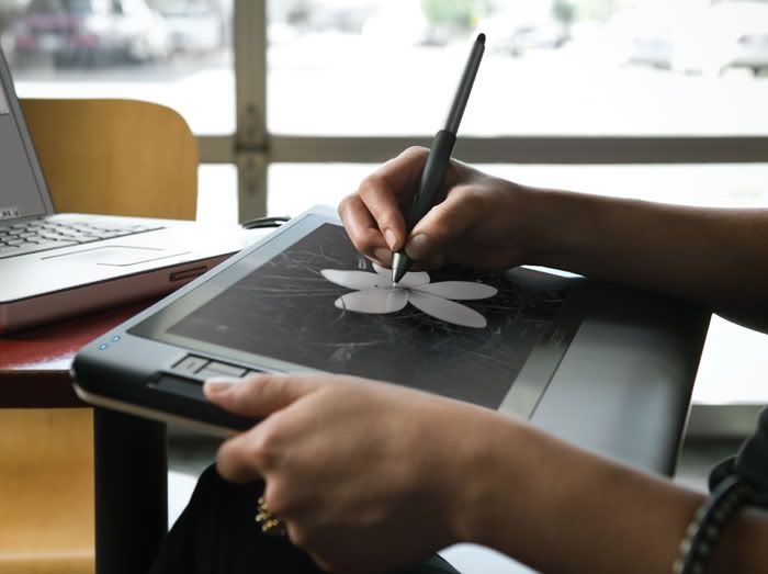 Cintiq 12WX in use