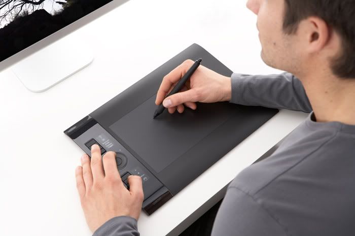 Intuos4 Medium in Use