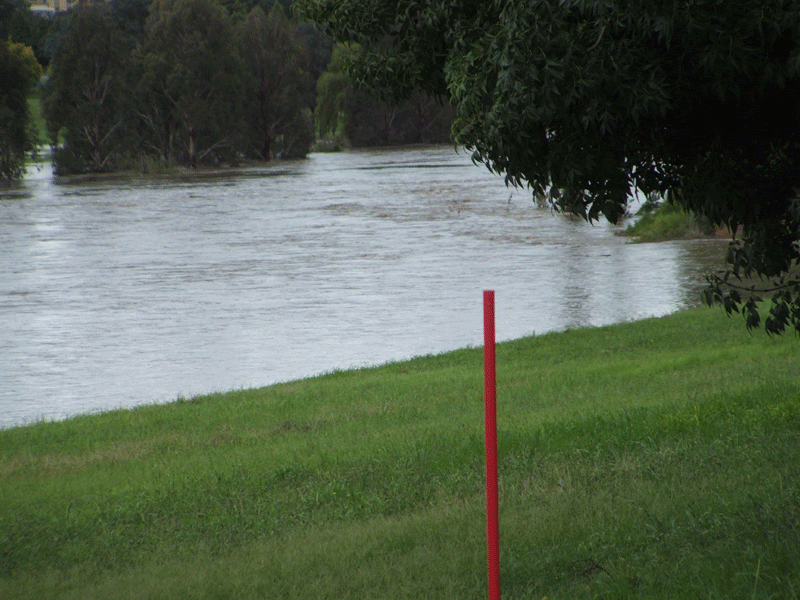 [Image: 2012-flood-036.gif]