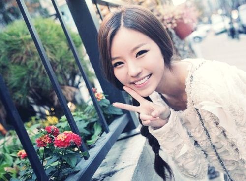 http://i1203.photobucket.com/albums/bb384/Yuna_Luvsbigbang/KimSeukHyeJoo.jpg