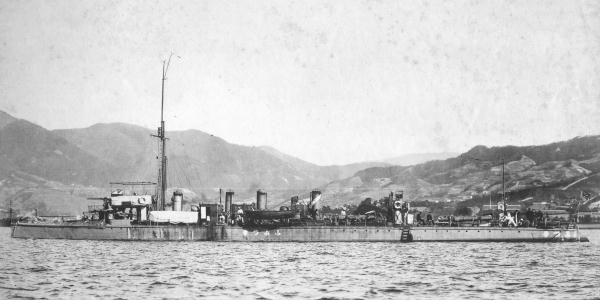 IJN_DD_Fumitsuki_1908_Kure_zpsb510745c.jpg