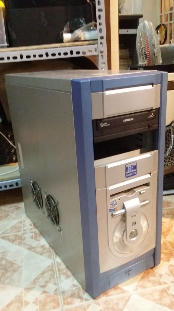 Dọn nhà cuối năm thanh lý 2 cái case