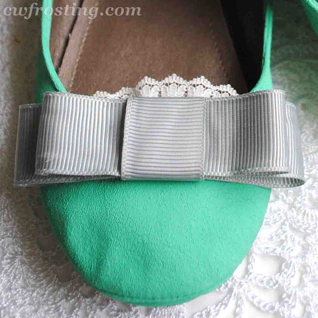 grosgrain bows