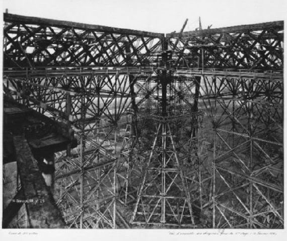 eiffel tower construction 12 [Gambar Menarik] Pembinaan Eiffel Tower