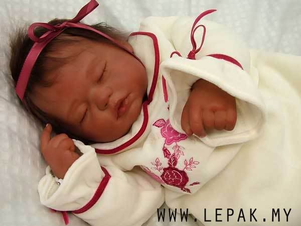 reborn dolls almost real babies 008 Gambar Menarik   Reborn Dolls   Patung Bayi Nampak Real 