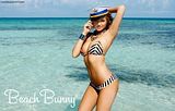 hot celebrity kate upton's new beach bunny bikini picture