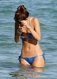 hot celebrity Maria Menounos Wearing Sexy Bikini In Beach